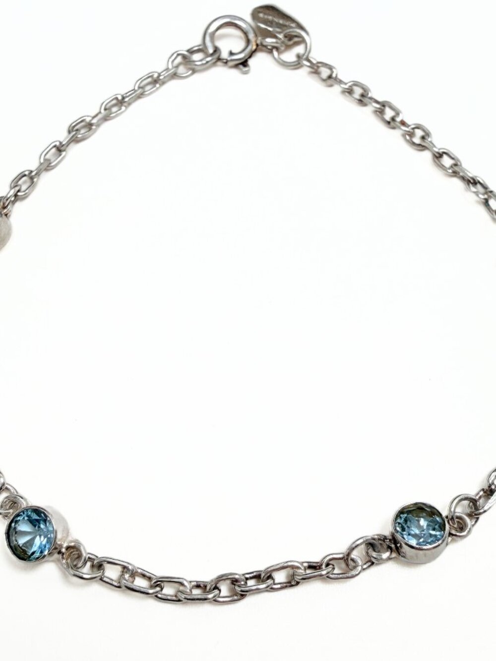 925 Sterling Silver Genuine Blue Topaz Bracelet (7.25 inch) (3 grams)